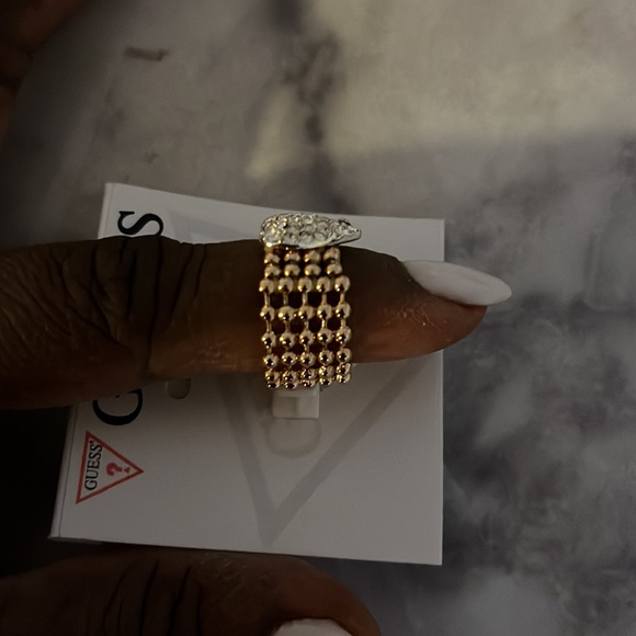 Guess ring - Picture 3 of 4